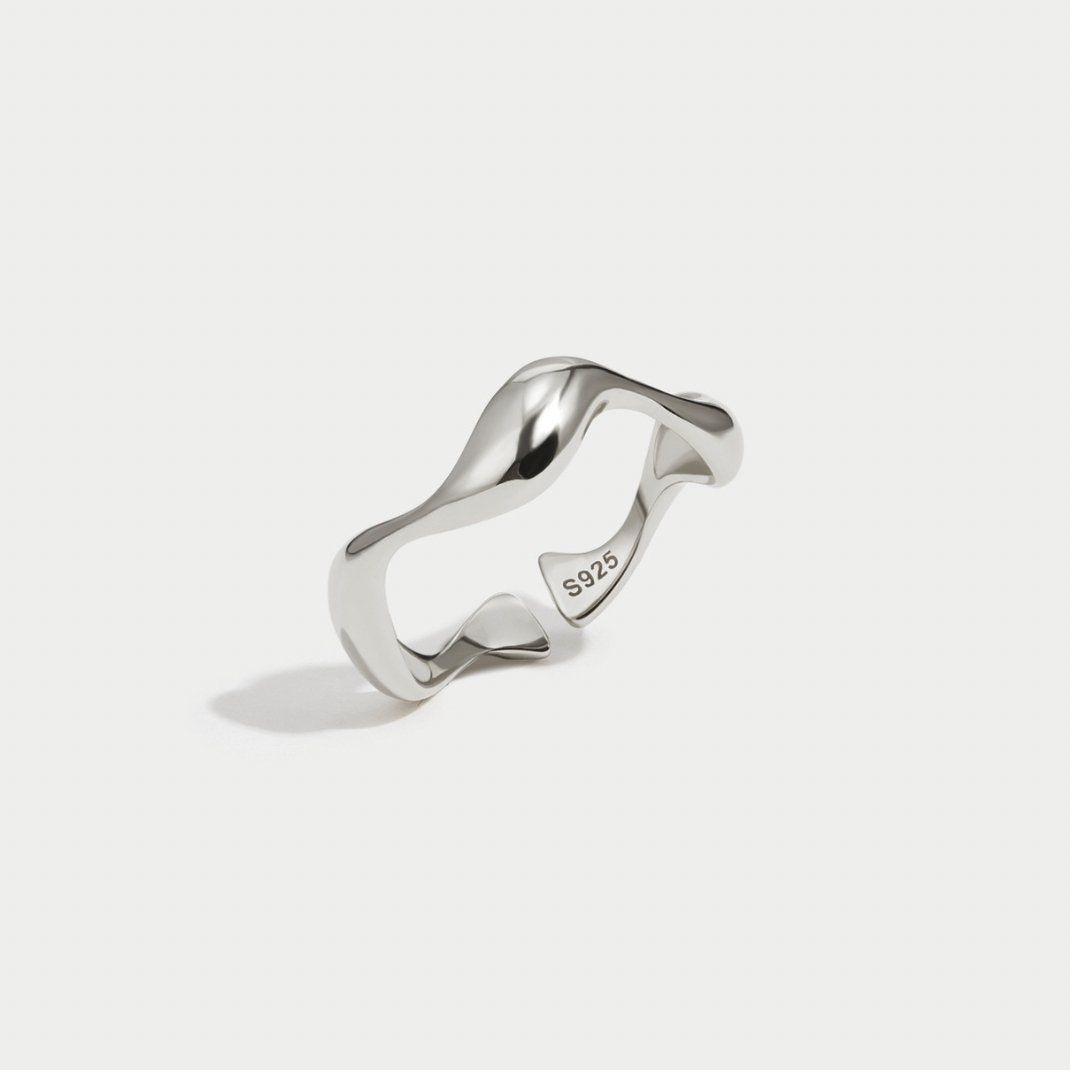 Noémie™ | Bague chic à vagues argentées