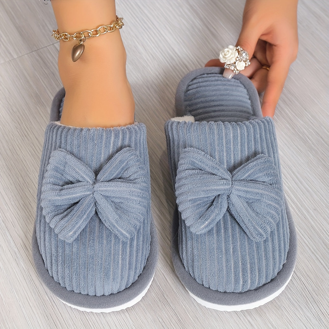 Belle™ | Chaussons en laine avec nœud