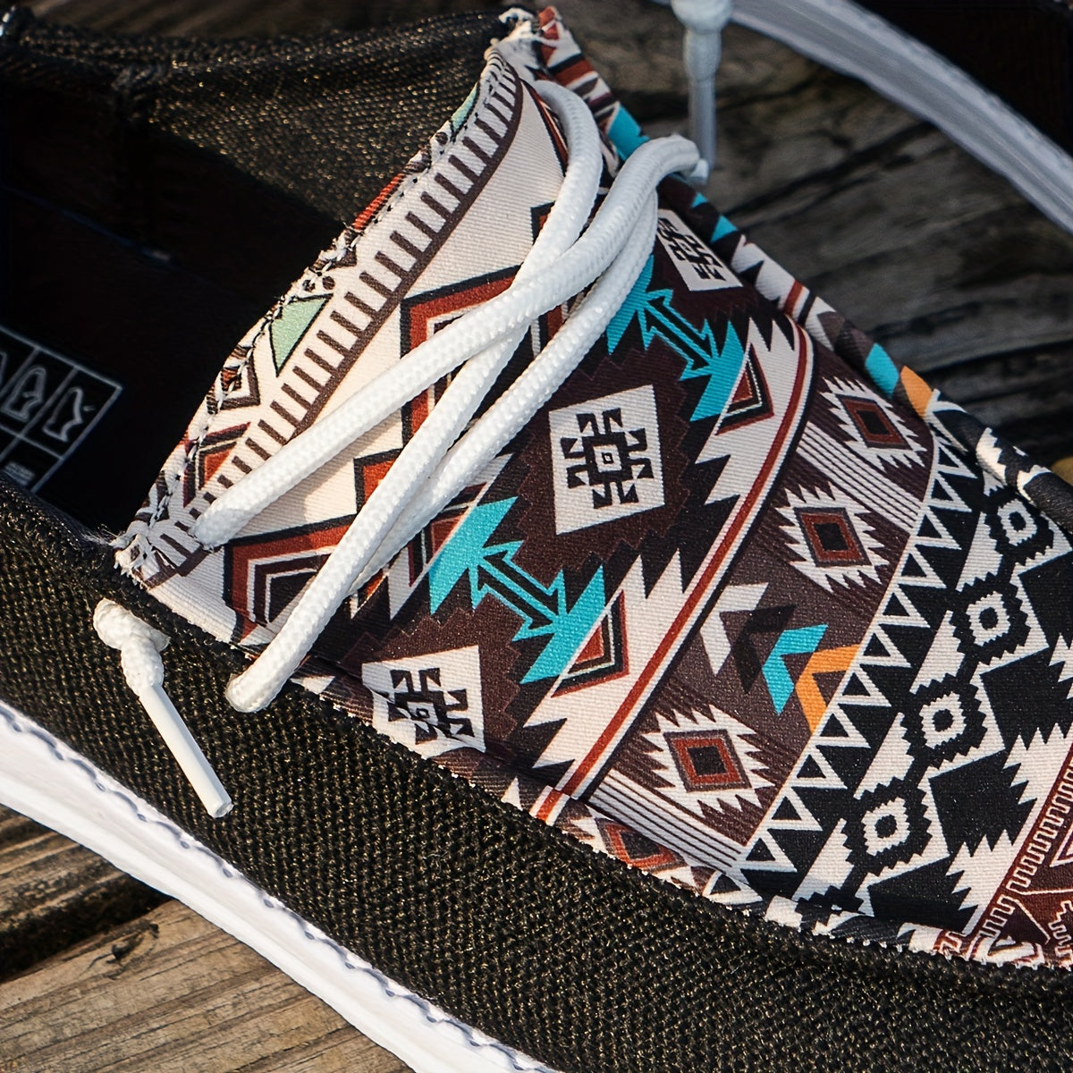 Roxane™ | Mocassins à Motifs Audacieux