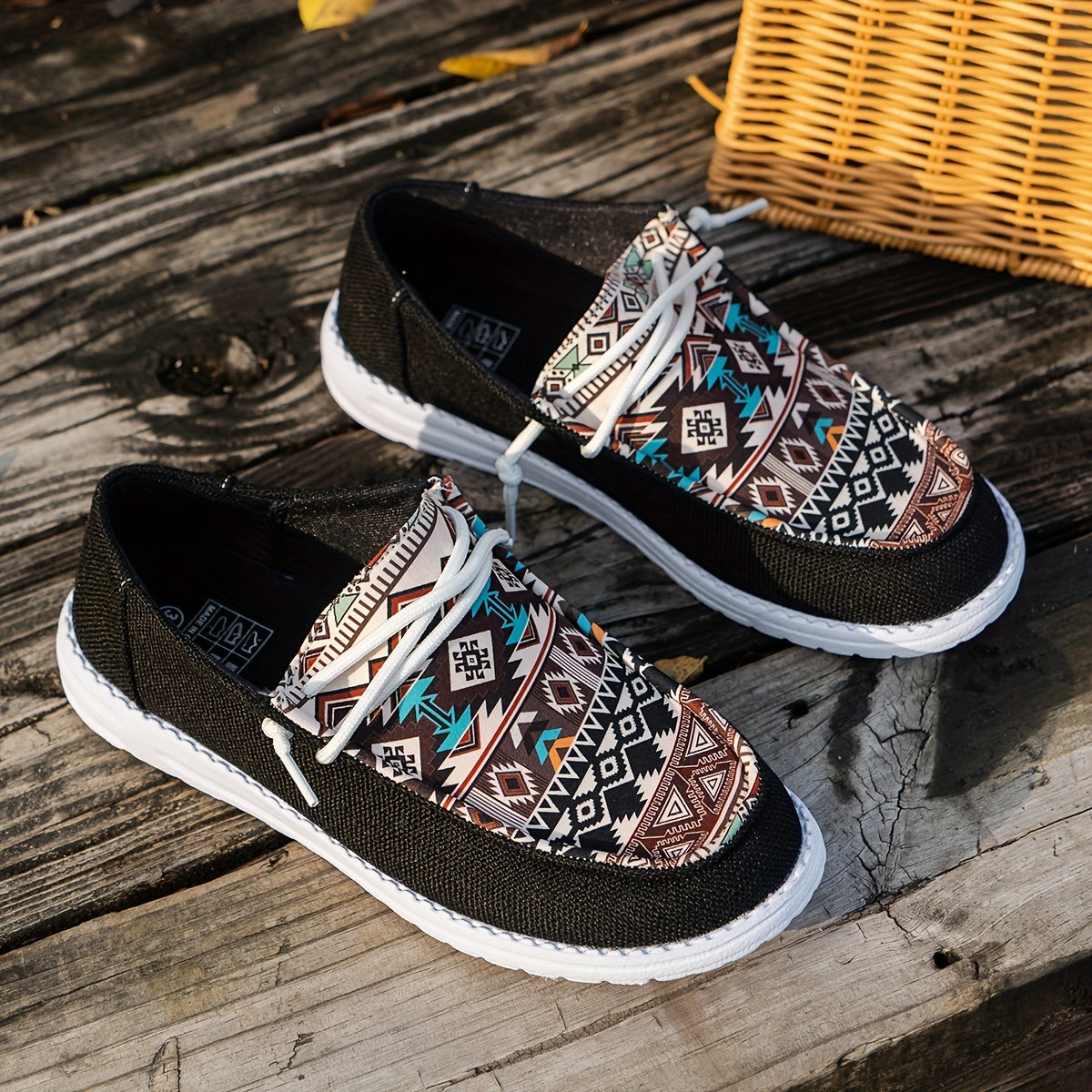 Roxane™ | Mocassins à Motifs Audacieux
