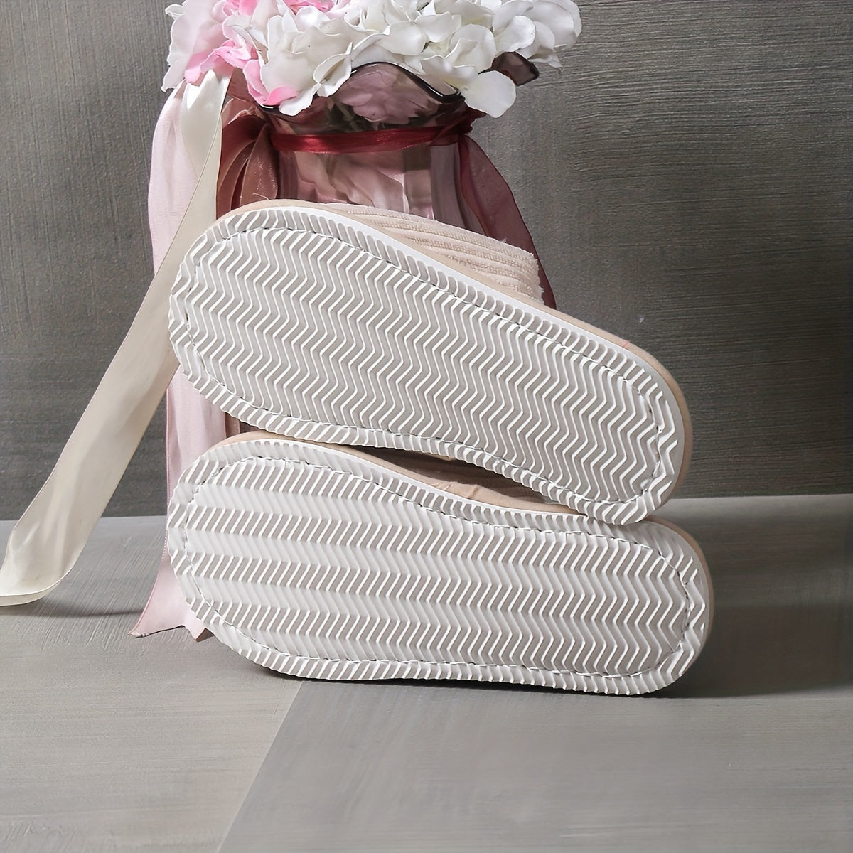 Belle™ | Chaussons en laine avec nœud