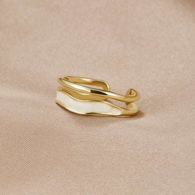 Sophie™ | Bague chic à vagues dorées
