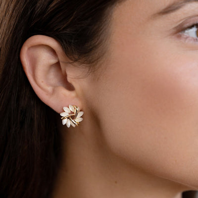 Fleur™ | Boucles d'oreilles chic en zircone